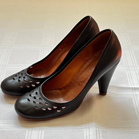 Early 2000 Chie Mihara heels black leather with cutout detail size 9 - Picture 4 of 5